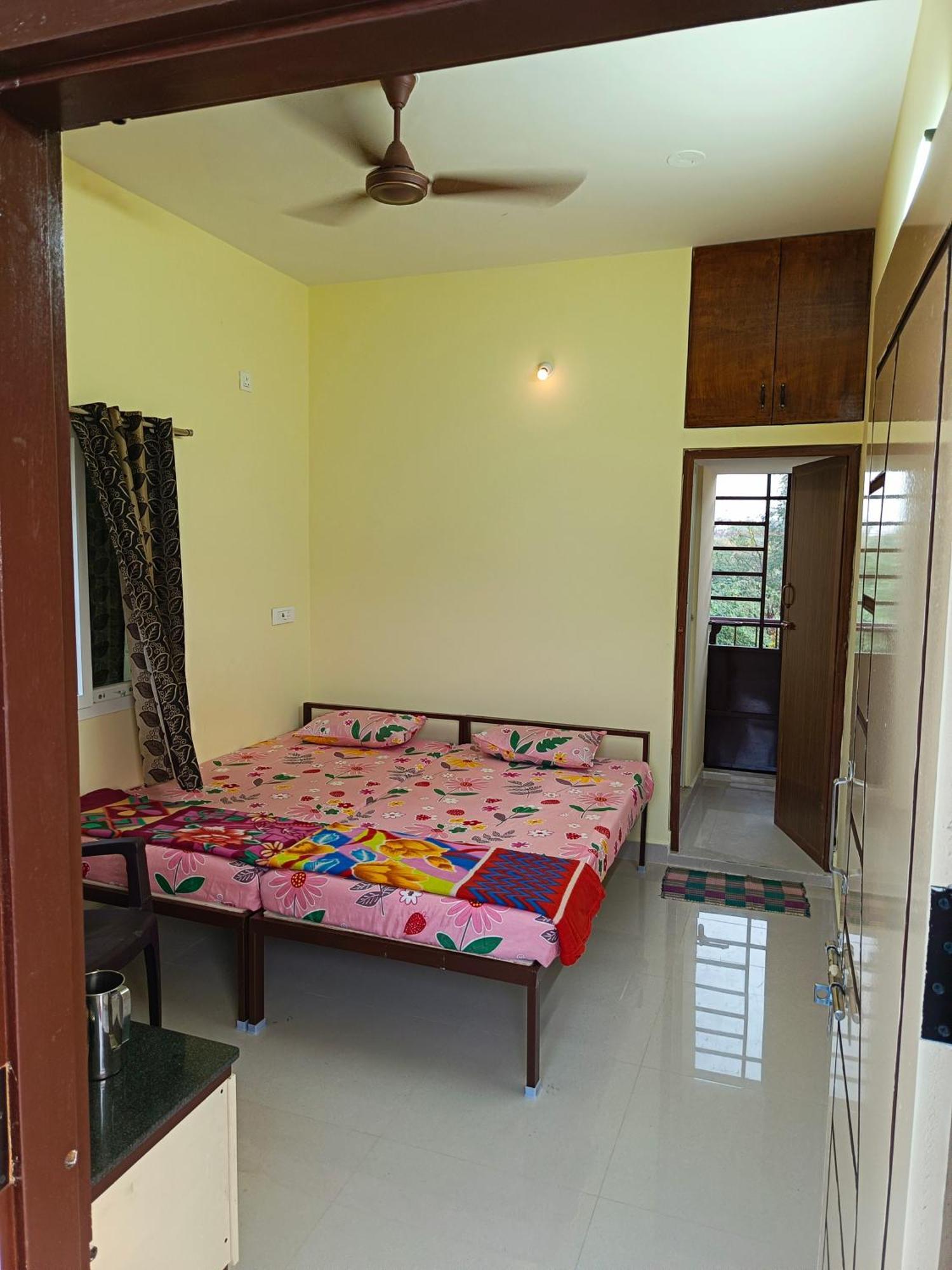 Abaranji Guest House Tiruvannāmalai Exterior foto